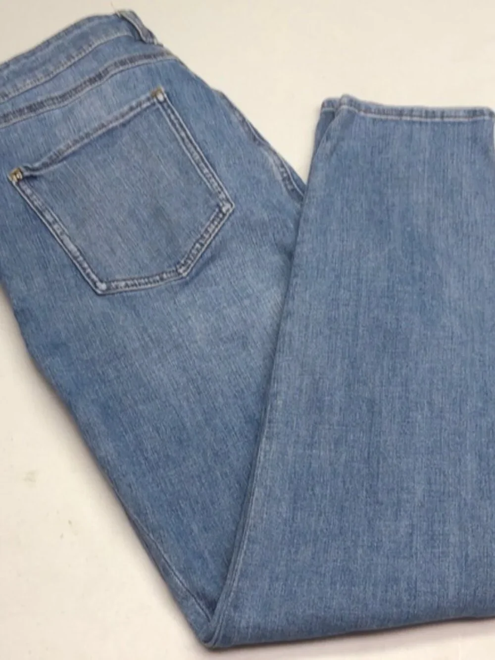 GUESS 1981 SKINNY JEANS 32x28 ⭐️